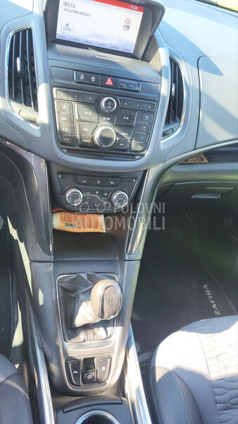 Opel Zafira 
