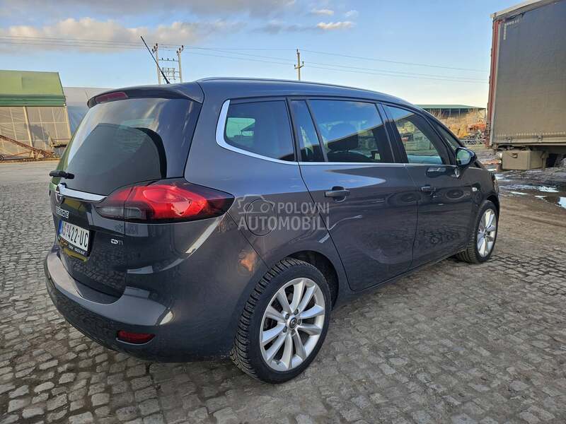 Opel Zafira 