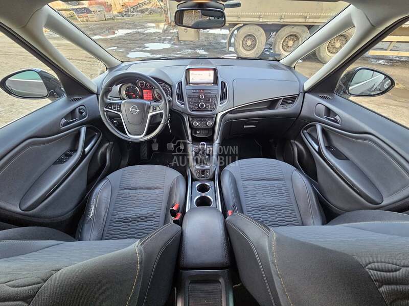 Opel Zafira 