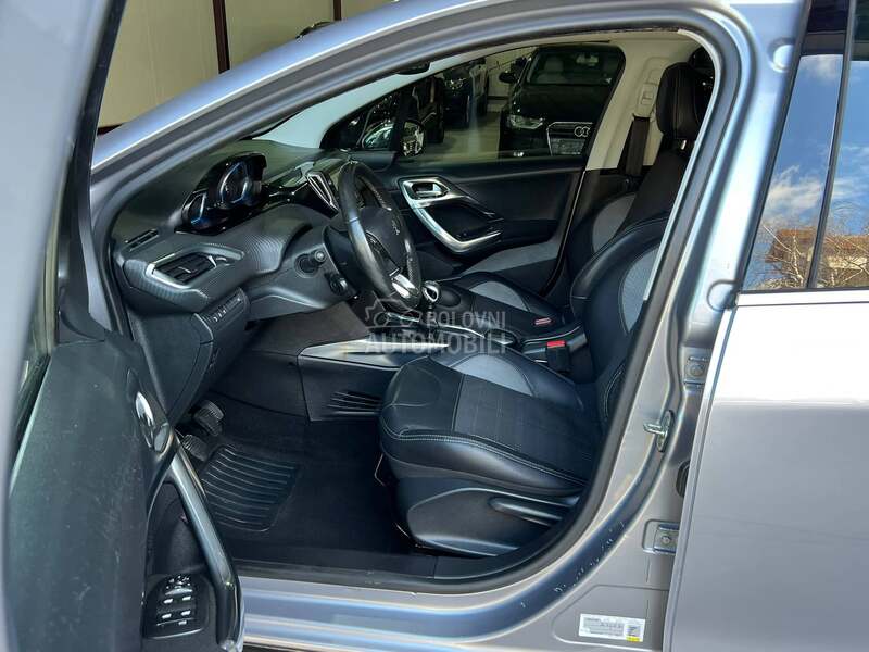 Peugeot 2008 ALLURE