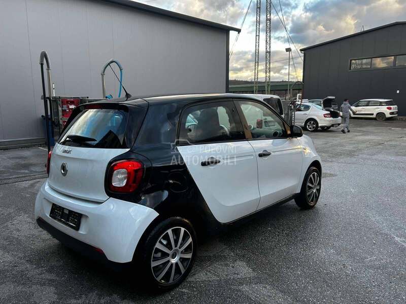 Smart ForFour 1.0