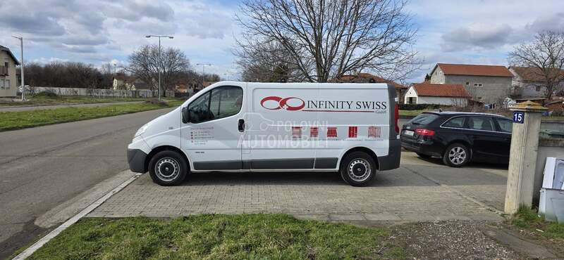 Renault Trafic 2.0dci Long CH