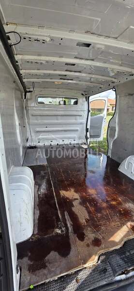 Renault Trafic 2.0dci Long CH