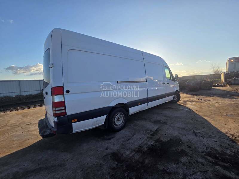 Mercedes Benz Sprinter 