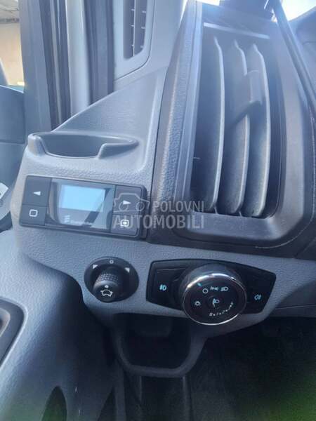 Ford Tranzit