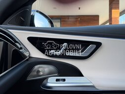 Mercedes Benz E 220 d AMG 4Matic slika 34