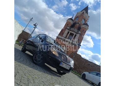 Lancia Ypsilon 1.2 8v