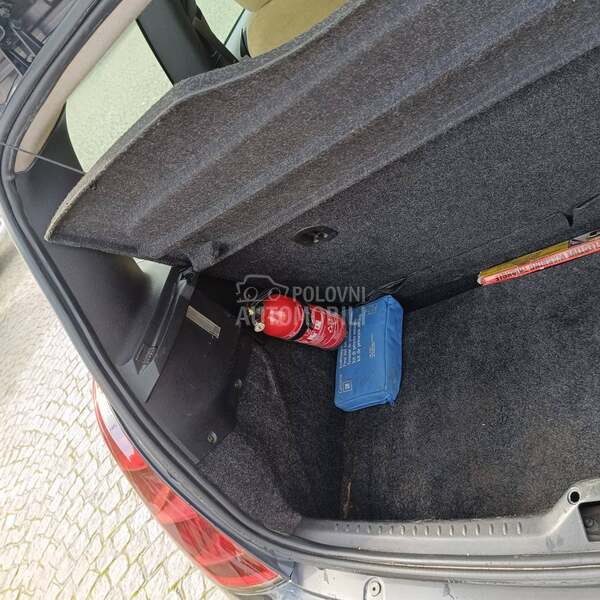 Lancia Ypsilon 1.2 8v