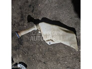 Posuda tečnosti za brisače za Peugeot 206 od 1998. do 2009. god.