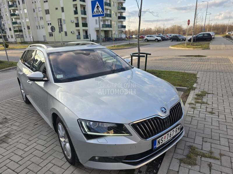 Škoda Superb 