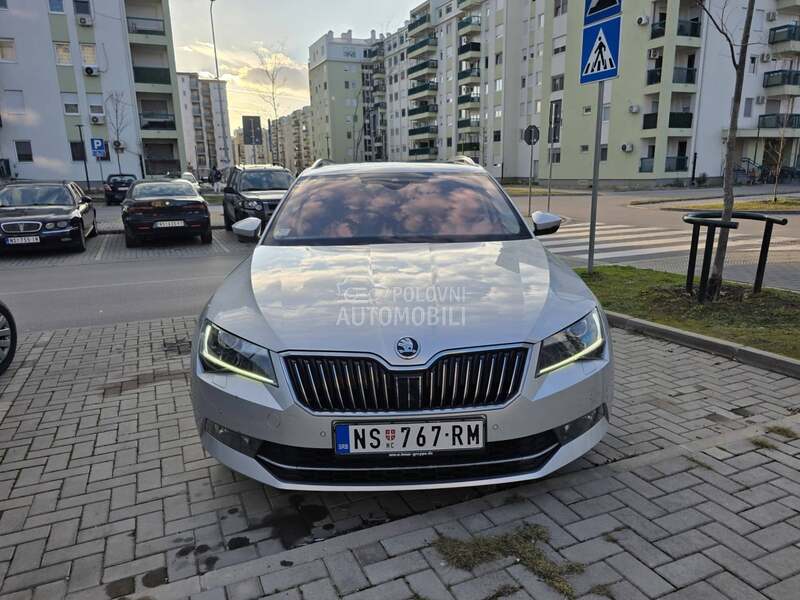 Škoda Superb 