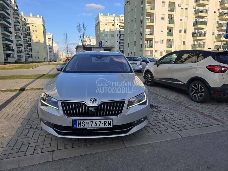 Škoda Superb 