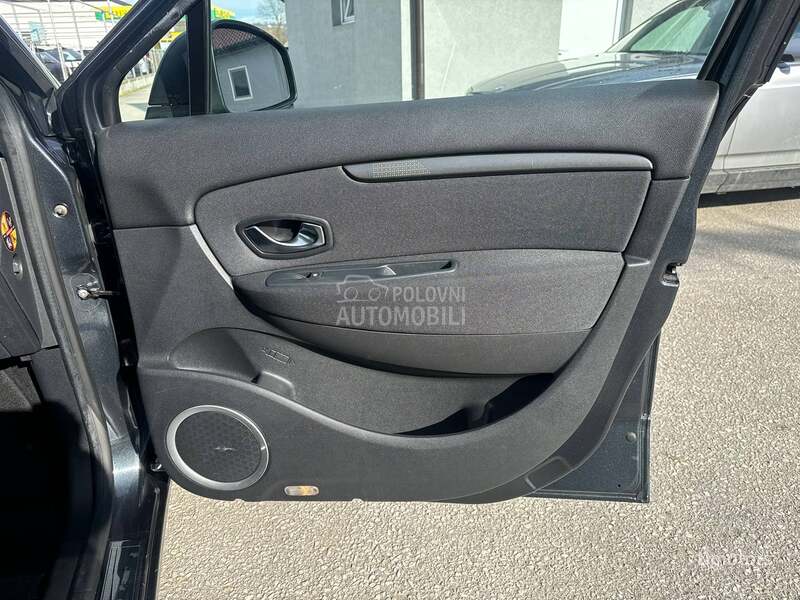 Renault Scenic 1.4 tce NAV