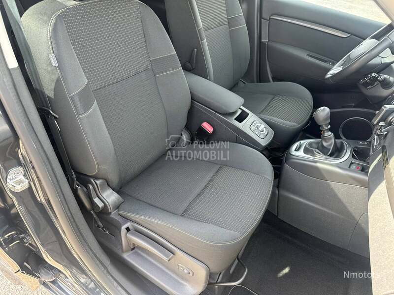 Renault Scenic 1.4 tce NAV