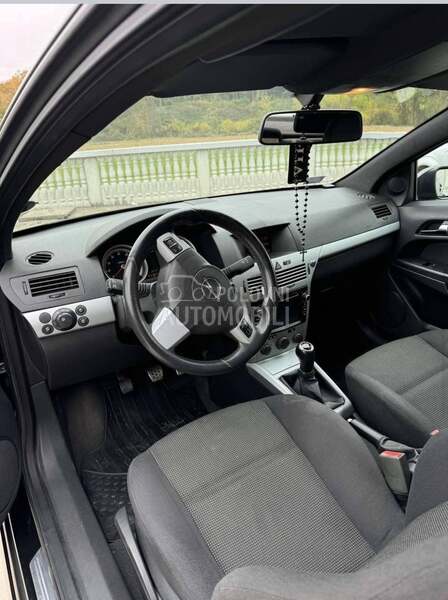 Opel Astra H 1.8