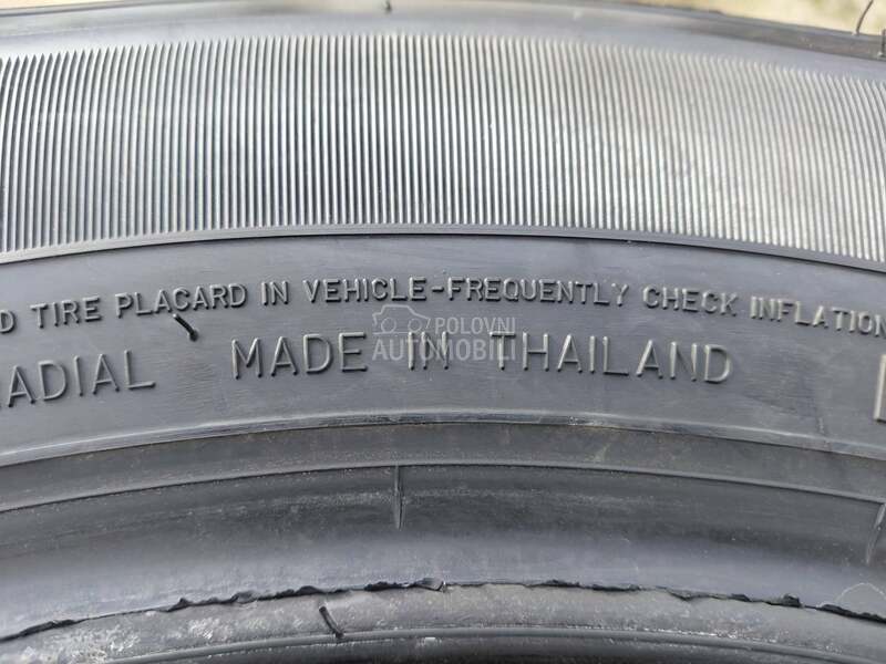 Dunlop 245/65 R17 Letnja