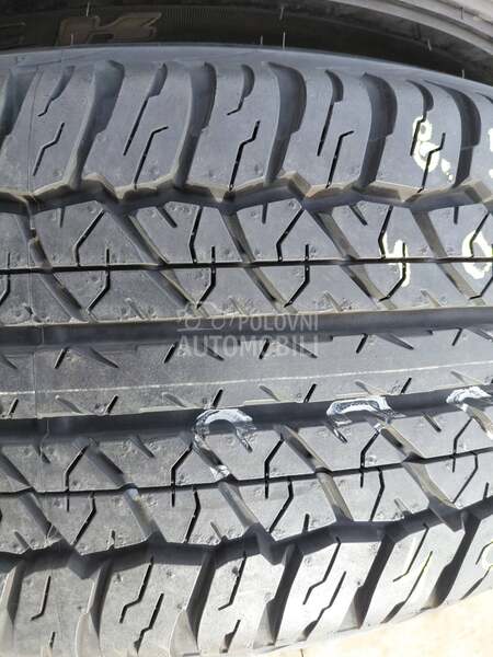 Dunlop 245/65 R17 Letnja