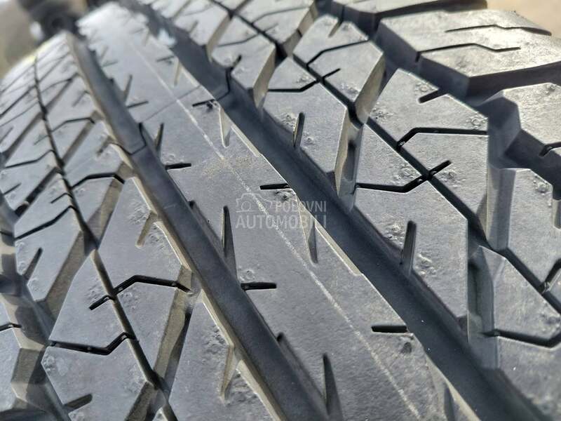 Dunlop 245/65 R17 Letnja