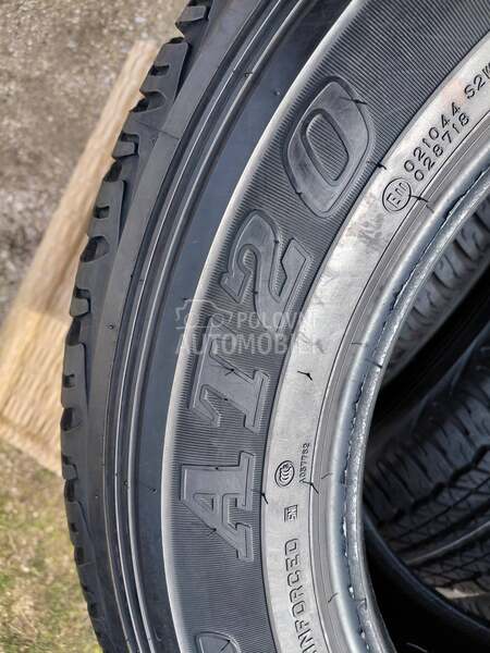 Dunlop 245/65 R17 Letnja