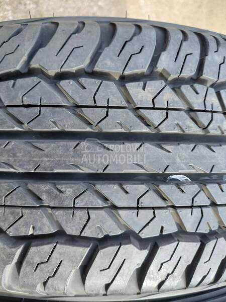 Dunlop 245/65 R17 Letnja
