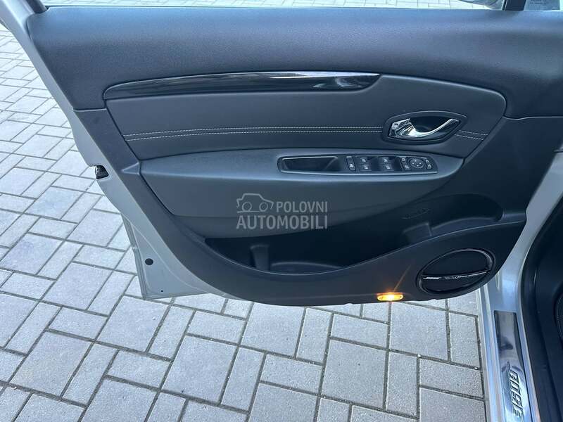 Renault Scenic CH B O S E