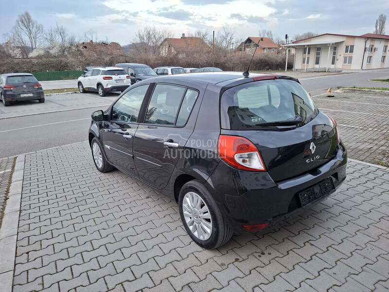 Renault Clio 1.2i /CH/