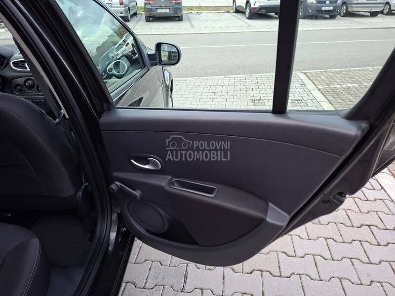 Renault Clio 1.2i /CH/