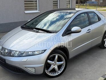 Honda Civic 1.8i Pano,Xen,Nav,CH