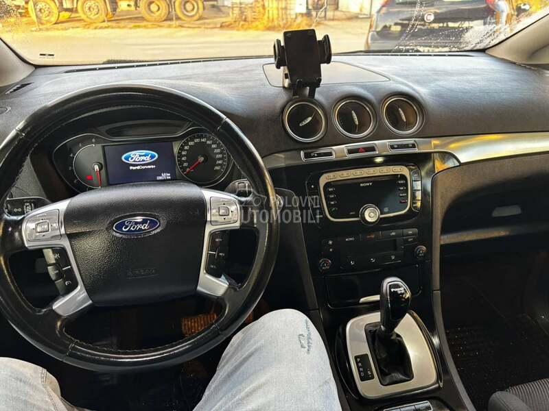 Ford S-Max 