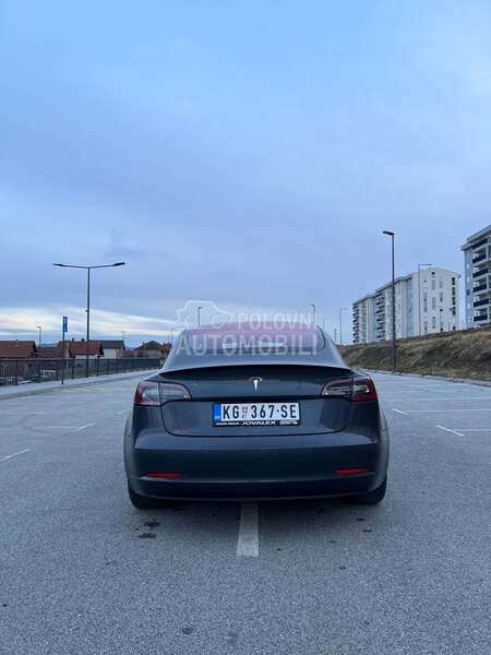 Tesla Model 3 Performance