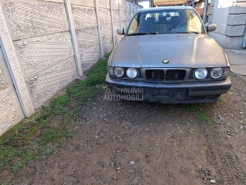 BMW 525 
