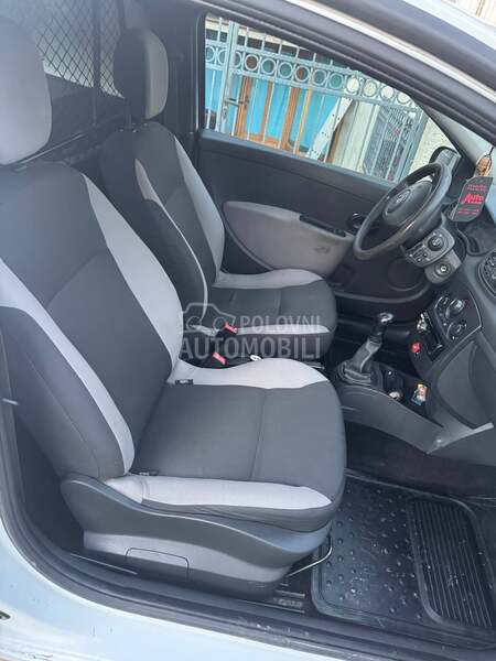 Renault Clio 1.5 DCI