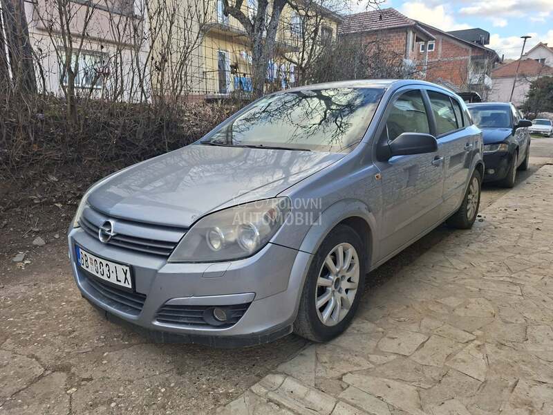 Opel Astra H 