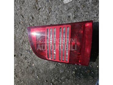 Stop svetlo za Škoda Octavia od 1996. do 2004. god.