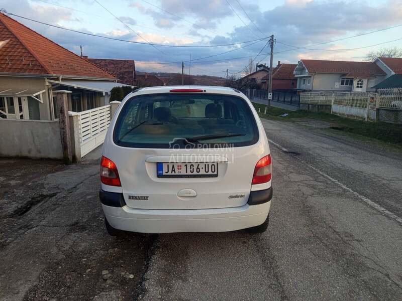 Renault Scenic 