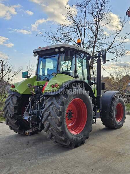 Claas ARION 630