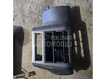 Centralna konzola za Škoda Octavia od 1996. do 2004. god.