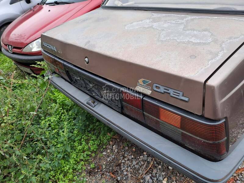 Opel Ascona 