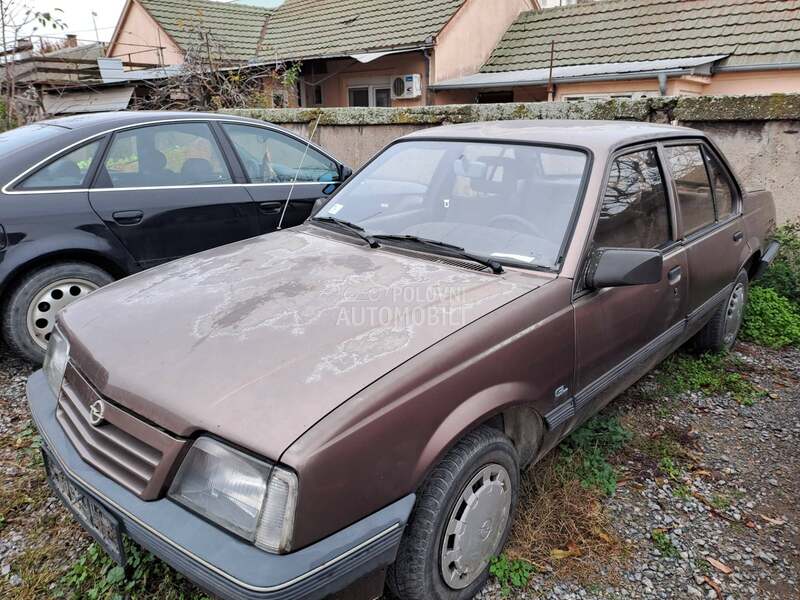 Opel Ascona 