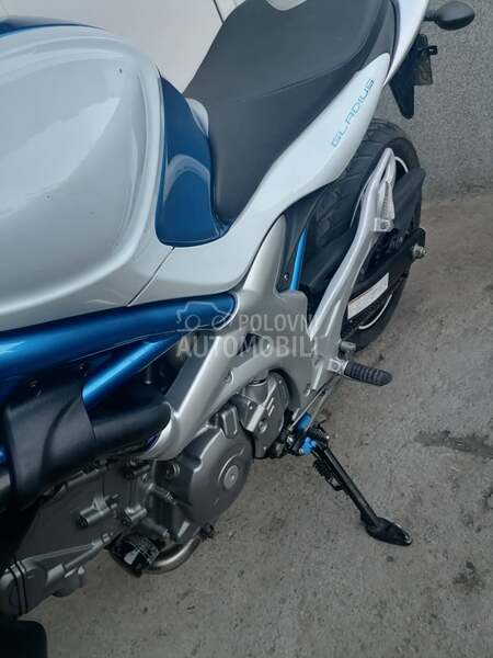 Suzuki gladius 650