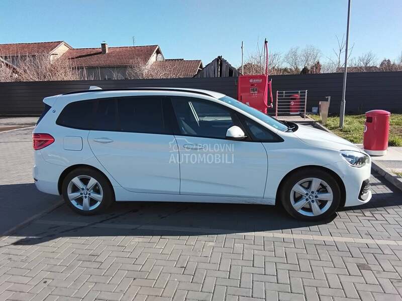 BMW 218 218d x drive