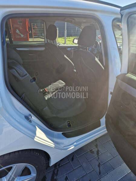 BMW 218 218d x drive