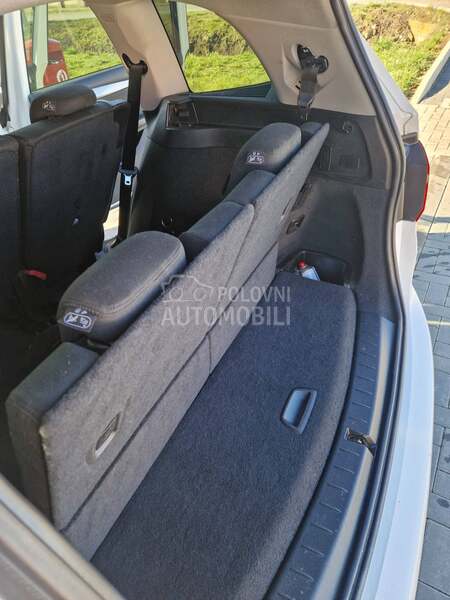 BMW 218 218d x drive