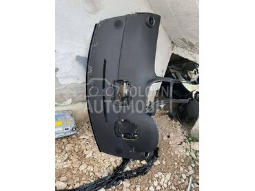 Instrument tabla s navigacijom za Peugeot 3008 od 2009. do 2016. god.