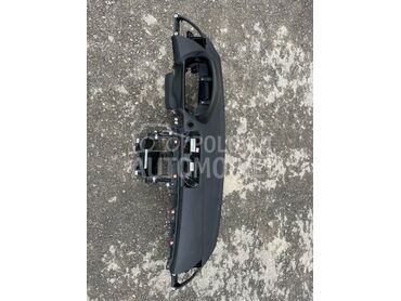 instrument tabla sa airbagom za BMW Serija 1 od 2004. do 2012. god.