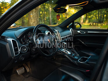 Porsche Cayenne 3.0 Hybrid