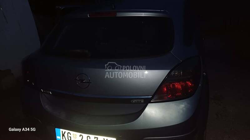 Opel Astra H 