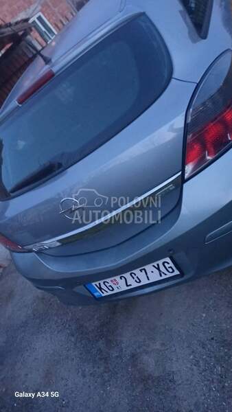 Opel Astra H 