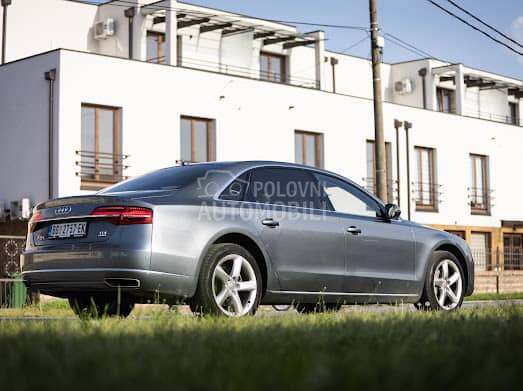 Audi A8 3.0