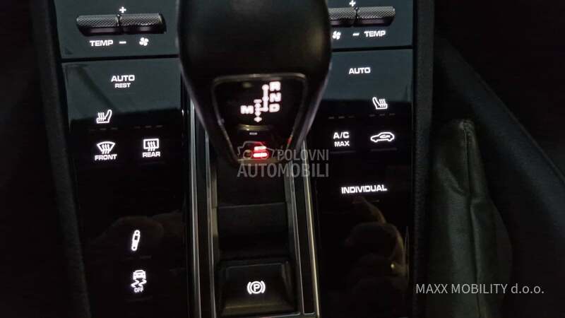 Porsche Cayenne e hybrid